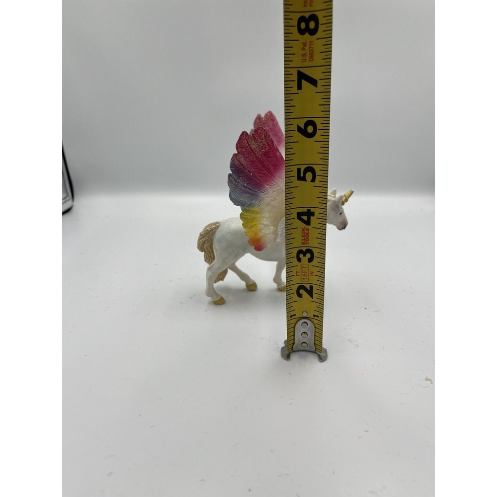 Schleich Winged Rainbow Unicorn Figurine Gold Mane Tail Collector Piece 5.5" - Picture 14 of 14